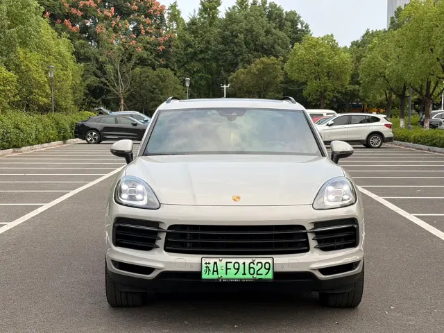 Porsche Cayenne New Energy 2021 Cayenne E-Hybrid 2.0T — Фото автомобиля 2