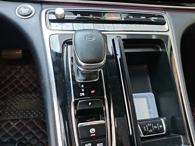 GAC Trumpchi M8 — Фото автомобиля 13