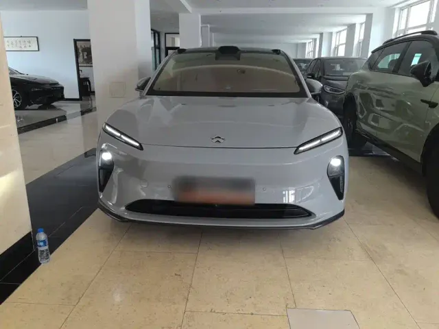 Nio ET5 Touring — Фото автомобиля 2