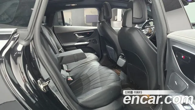 Mercedes-Benz EQE V295 — Фото автомобиля 17