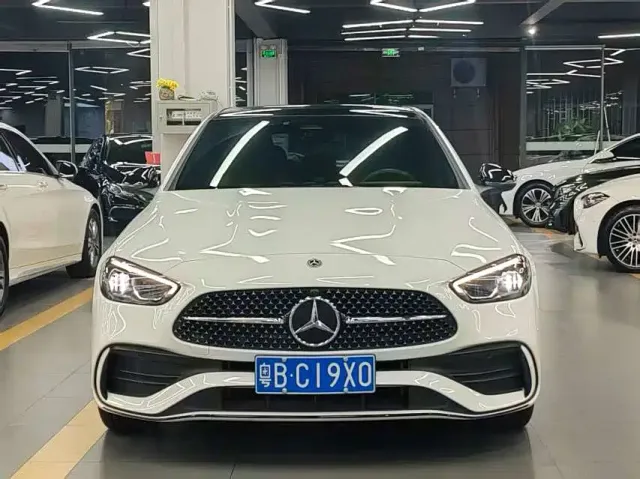 Mercedes-Benz C-Class — Фото автомобиля 2