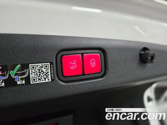 Mercedes-Benz E-Class — Фото автомобиля 18