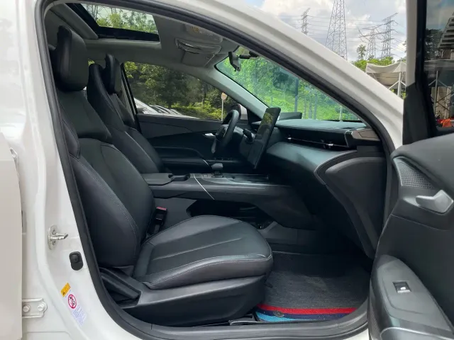 Changan Lamore — Фото автомобиля 12