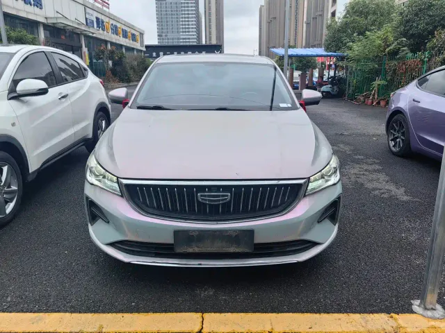 Geely Emgrand — Фото автомобиля 2