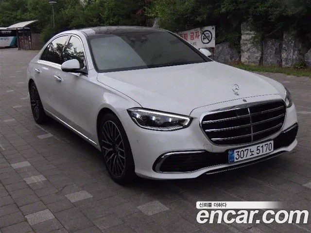 Mercedes-Benz S-Class — Фото автомобиля 2