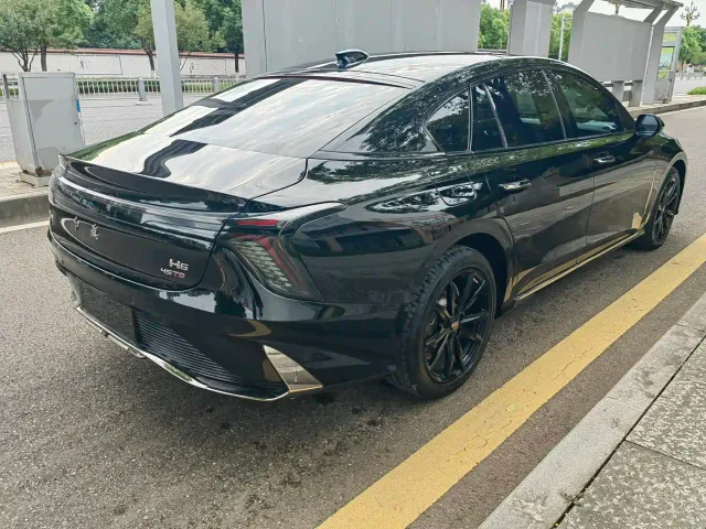 Hongqi H6 — Фото автомобиля 6