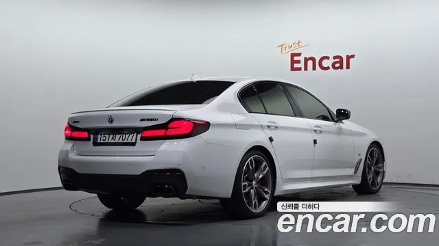 BMW 5 Series G30 — Фото автомобиля 2