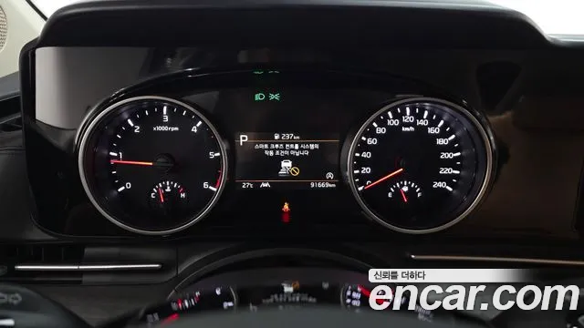Kia Canival Carnival 4 поколение 9 мест Prestige — Фото автомобиля 8