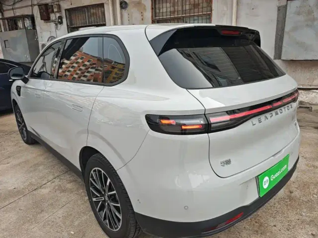 Leapmotor Leapmotor B10 2025 510 Joy Edition — Фото автомобиля 4