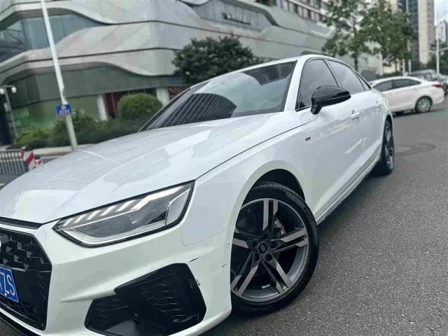 Audi A4L — Фото автомобиля 12