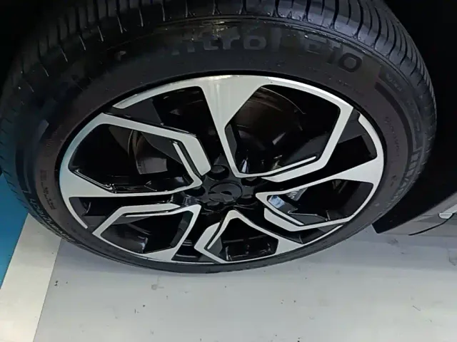 NIO NIO ES8 2020 580KM 6-Seater — Фото автомобиля 22