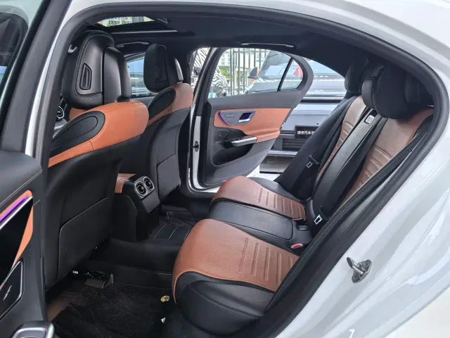Mercedes-Benz C-Class — Фото автомобиля 10