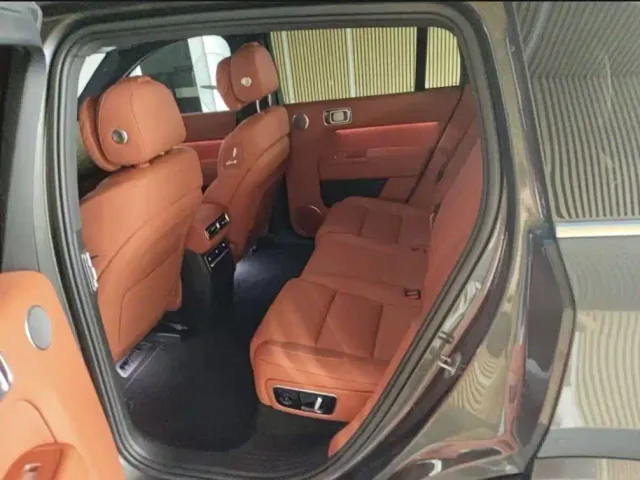 Li Auto L7 — Фото автомобиля 6