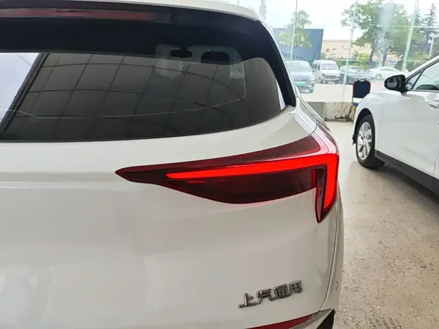 Buick Velite 6 — Фото автомобиля 23