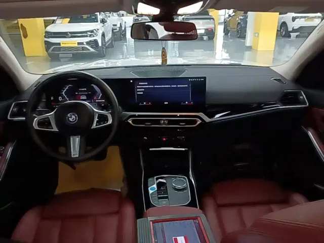 BMW i3 — Фото автомобиля 9
