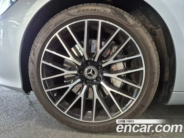 Mercedes-Benz S-Class — Фото автомобиля 5