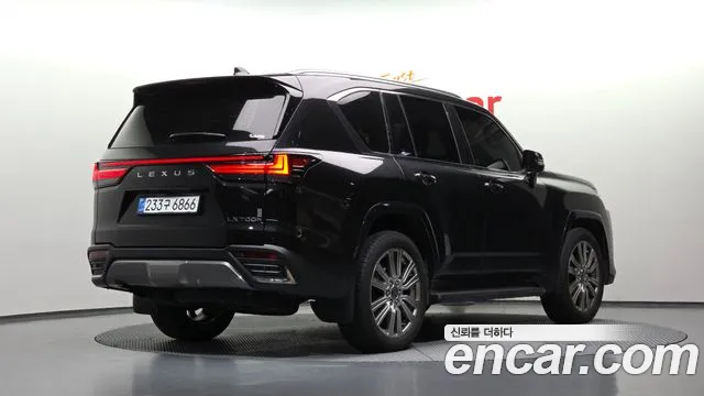 Lexus LX 4th Gen — Фото автомобиля 2