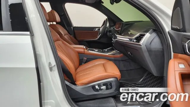 BMW X7 — Фото автомобиля 21