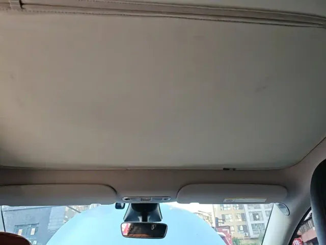 Tesla Model Y — Фото автомобиля 17