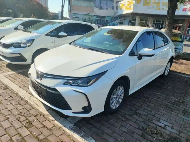 Фотография автомобиля — Toyota Corolla