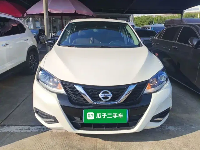 Nissan Tiida — Фото автомобиля 2
