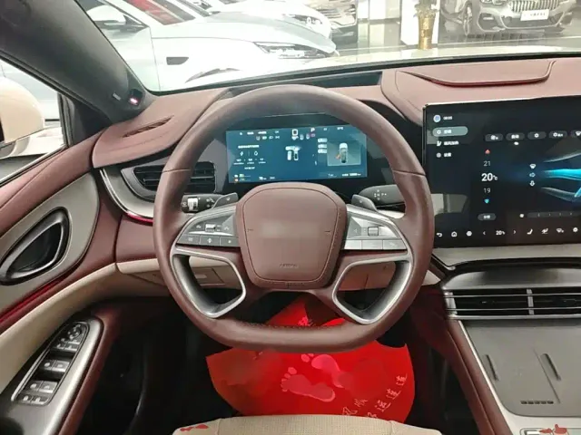 BYD Seal 07 DM-i — Фото автомобиля 10