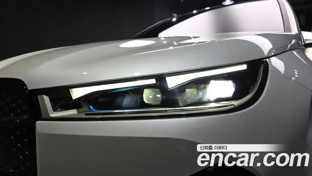 BMW iX — Фото автомобиля 22