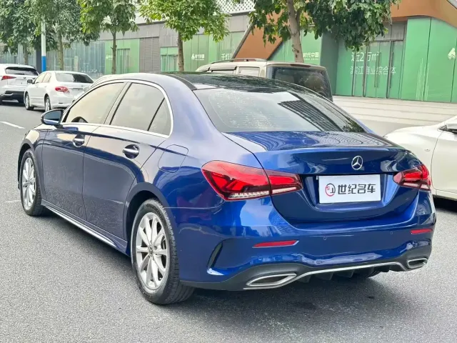 Mercedes-Benz A-Class — Фото автомобиля 17