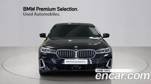 BMW 5 Series G30 — Фото автомобиля 3