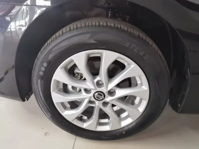 Nissan Sylphy — Фото автомобиля 22