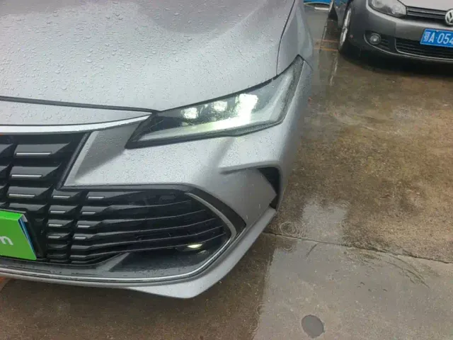 Toyota Avalon — Фото автомобиля 23
