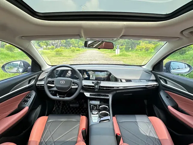 Changan Eado — Фото автомобиля 15