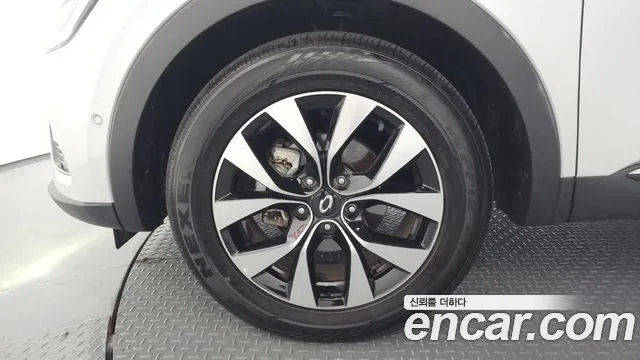 Renault-KoreaSamsung XM3 — Фото автомобиля 4