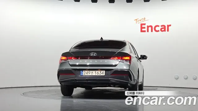 Hyundai AVANTE Новый Avante (CN7) — Фото автомобиля 4