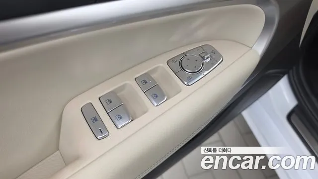 Genesis G70 — Фото автомобиля 28
