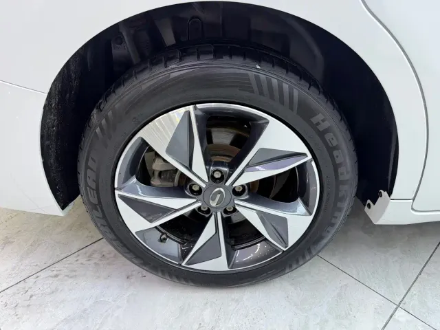 GAC Trumpchi M6 — Фото автомобиля 22