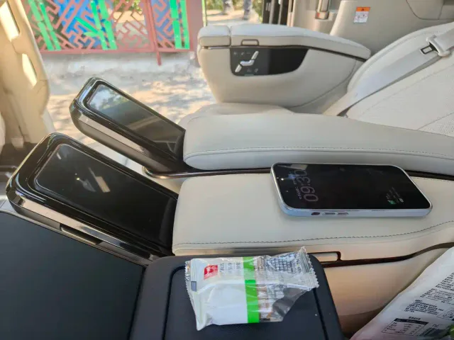 Toyota Vellfire — Фото автомобиля 14