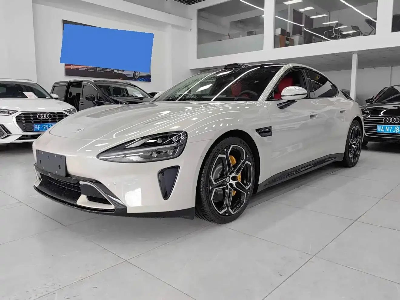 Фотография автомобиля — Xiaomi Auto Xiaomi SU7