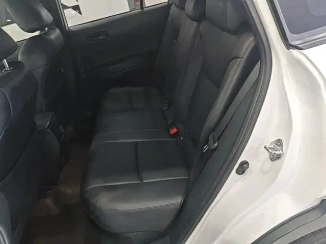 Toyota Corolla Cross — Фото автомобиля 16