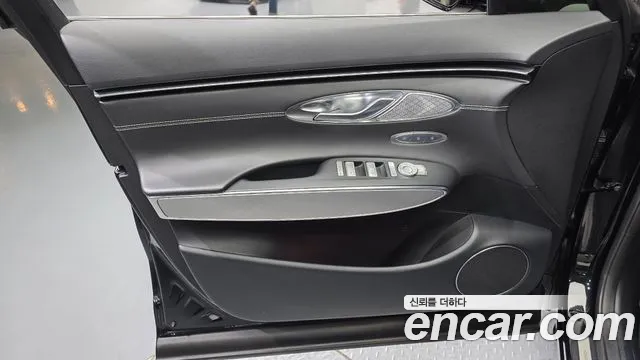 Genesis GV70 Electrified GV70 — Фото автомобиля 24