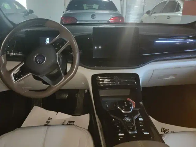 BYD Qin PLUS — Фото автомобиля 13
