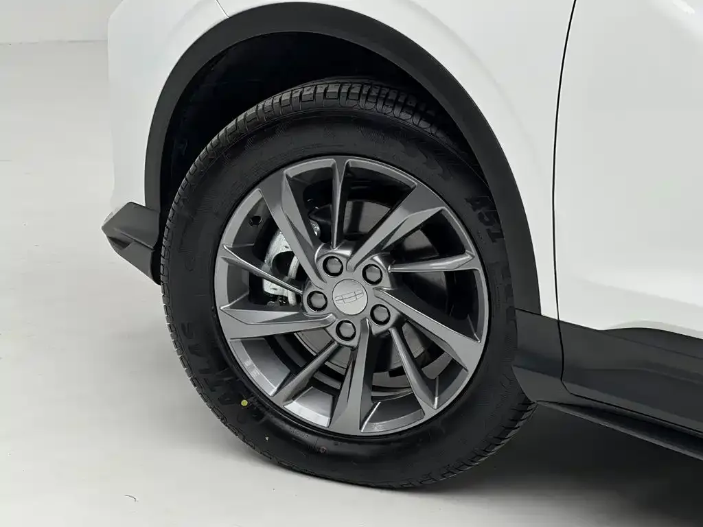 Geely Binyue 2025 1.5L CVT Super Edition MAX — Фото автомобиля 15