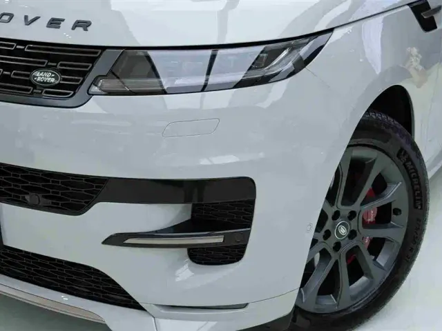 Land Rover Range Rover Sport — Фото автомобиля 21