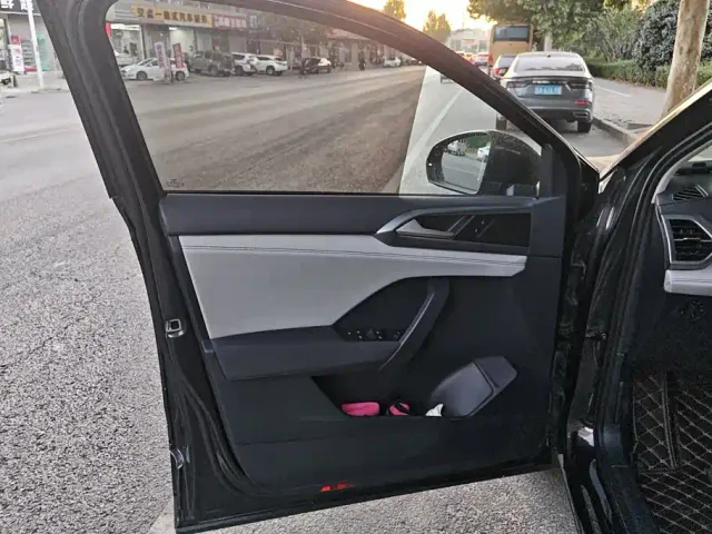 Volkswagen Tharu — Фото автомобиля 7