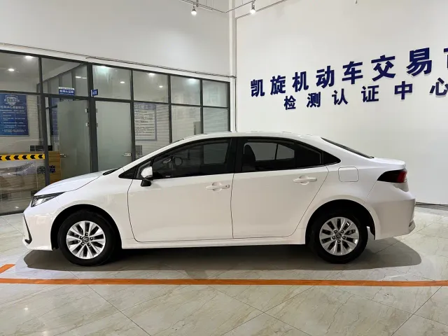 Toyota Corolla — Фото автомобиля 7