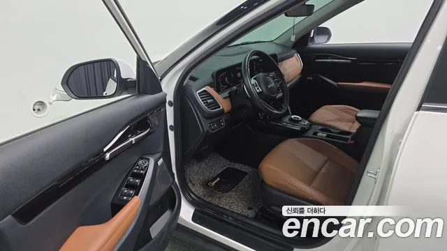 Kia Seltos Новый Seltos Бензин 2.0 2WD — Фото автомобиля 12