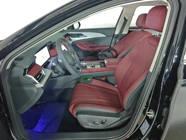 Hongqi H5 — Фото автомобиля 14