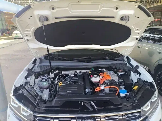 Volkswagen Tayron GTE Plug-in Hybrid — Фото автомобиля 19