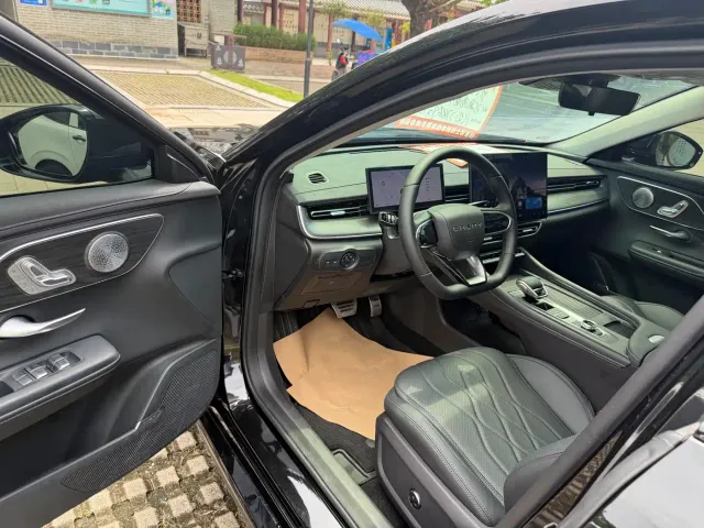 Chery Arrizo 8 PRO — Фото автомобиля 11