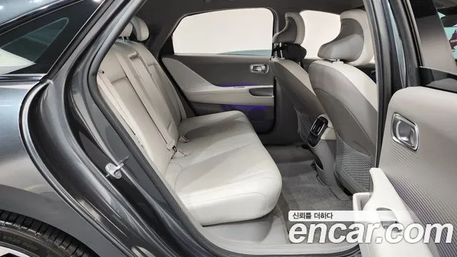 Hyundai Ioniq 6 — Фото автомобиля 10